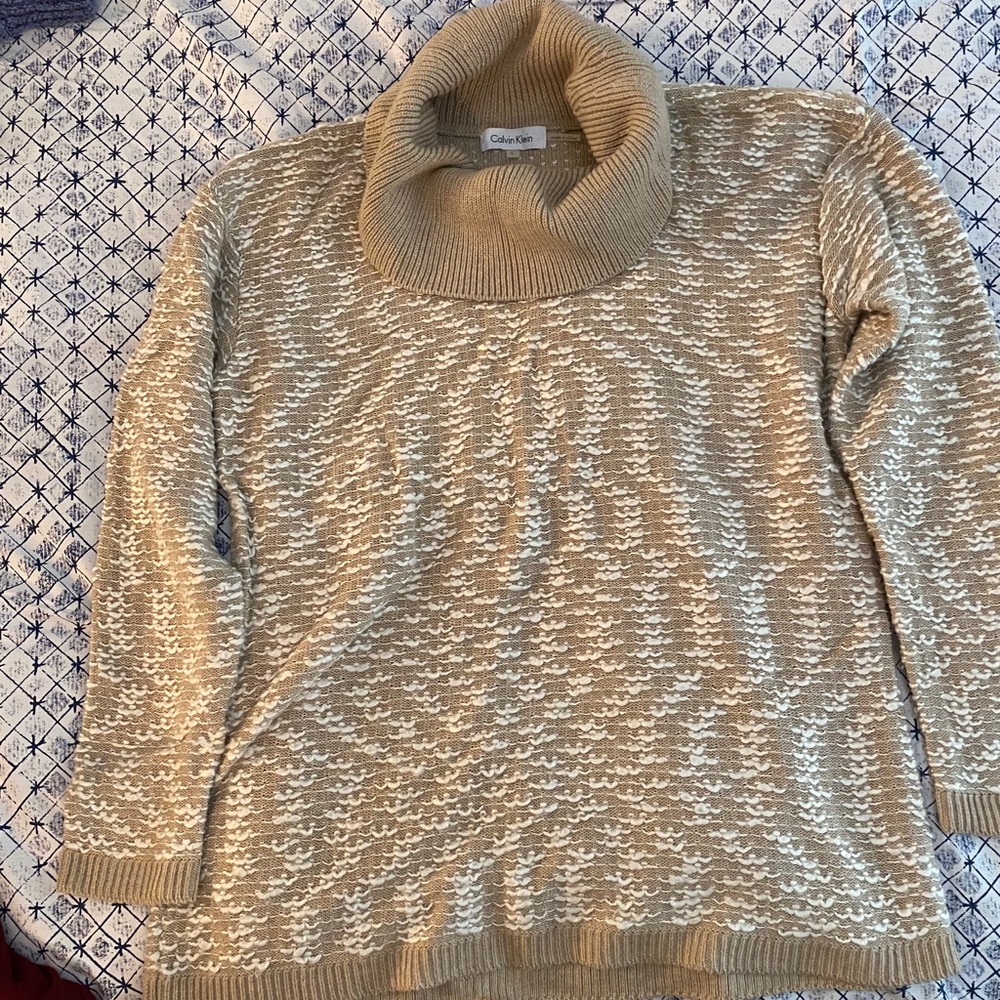Calvin Klein Sweater